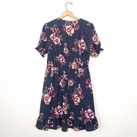 NWOT Xhilaration Empire Waist Floral Tie Front Size Medium - Picture 6 of 9